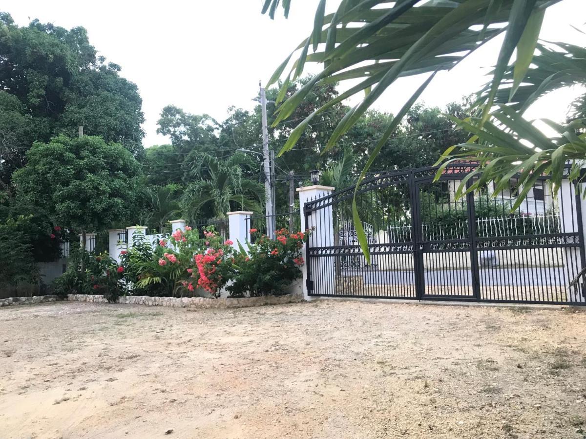 Sommerville Resorts Negril Exterior photo